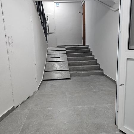 Apartment On Constantin Negruzzi تشيسيناو المظهر الخارجي الصورة
