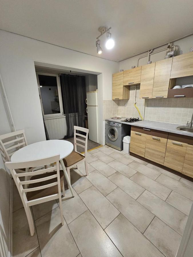 Apartment On Constantin Negruzzi تشيسيناو المظهر الخارجي الصورة